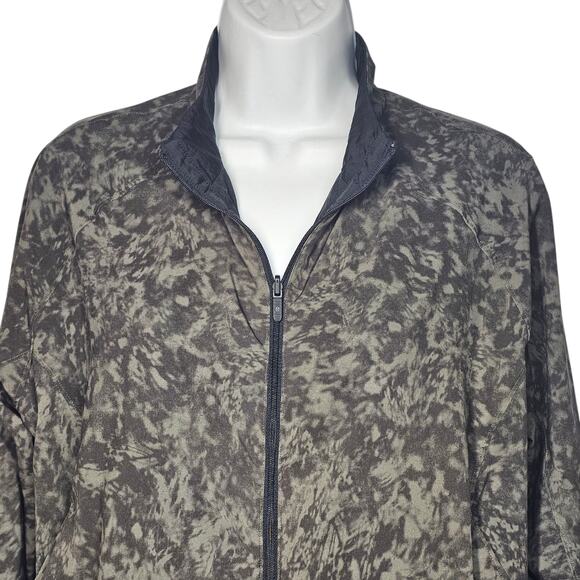 Lululemon Bombs Away Jacket Black / Summer Shade Medium Olive Dark Olive Size 6 - Picture 8 of 11
